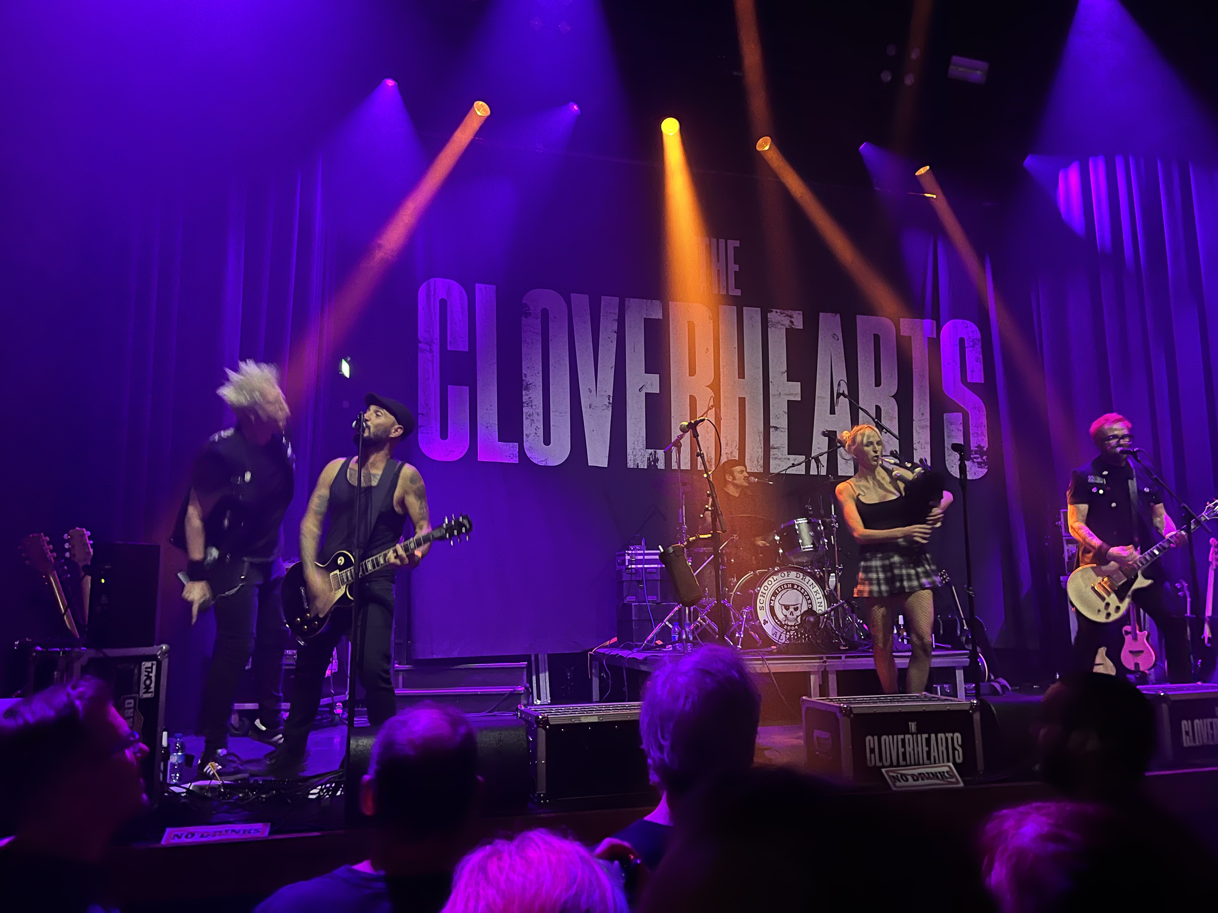 The Cloverhearts auf der Bühne beim Irish-Christmas-Konzert